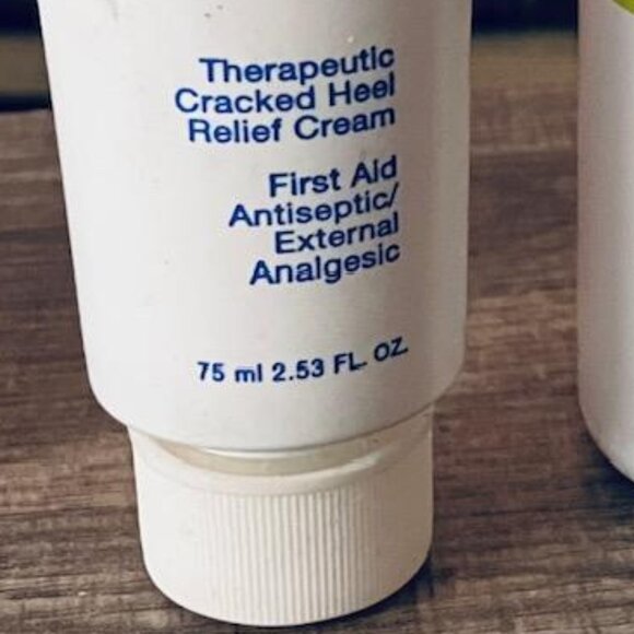 BUNDLE OF 5 NEW/SEALED AVON  - FOOT WORKS RELIEF REPAIR RESTORE RENEW  MASK - Picture 10 of 10